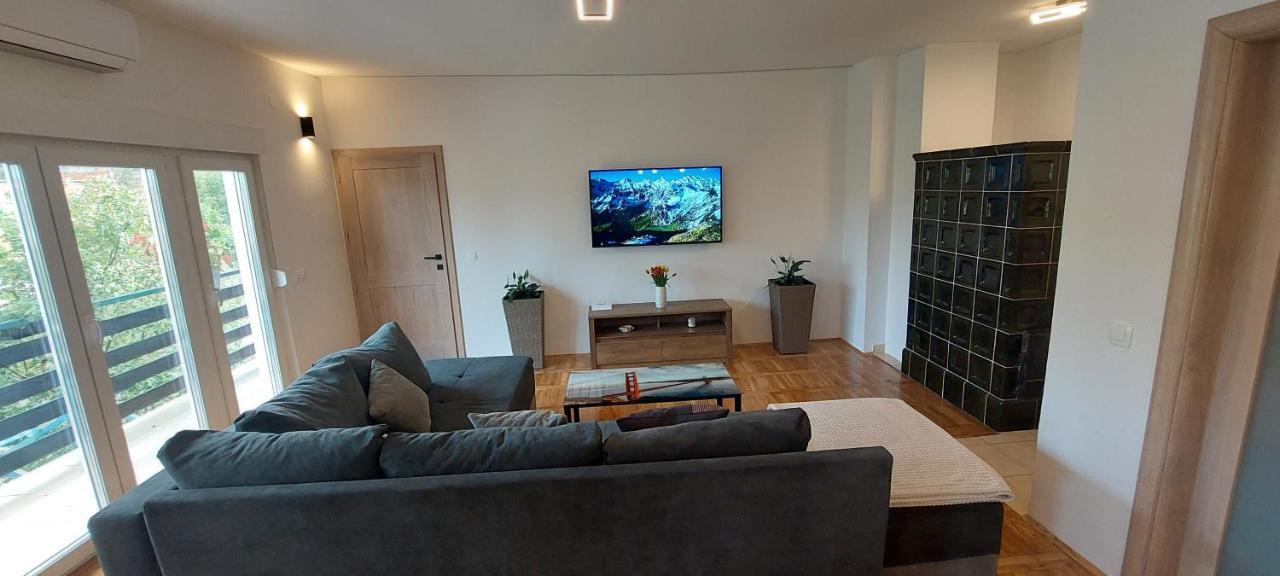 Apartamento Kod Ane Belavici Exterior foto